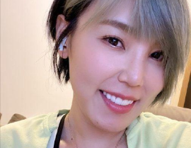 吃瓜网红照片高清,揭秘伊春二中校服口罩女生网络热议之谜