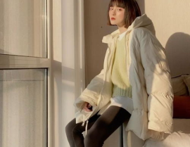 小姐姐穿韩系衣服跳舞,小姐姐演绎时尚与韵律的完美融合