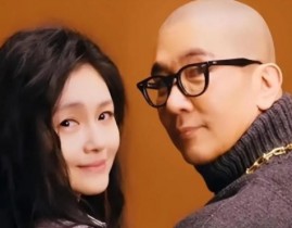 文娱圈新春喜庆王菲谢霆锋张柏芝各展美满新篇 温馨霎时引热议 ，文娱圈地动？6000万粉丝男星暴力事故的迷雾-著名女主播呆妹儿揭橥4月停播自称商单良多有不少包年的老板